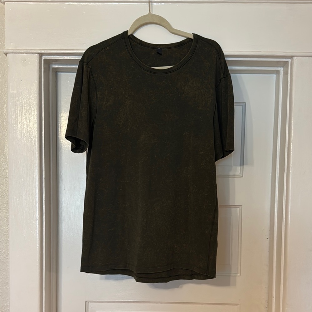 Lululemon Men's Olive Green T-Shirt
